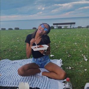 Meet your Posher, Tamia